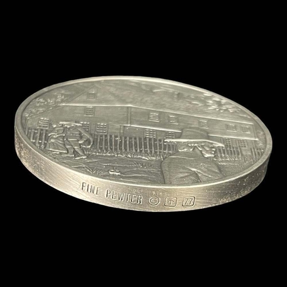 Vintage Medal History of Colonial America Pewter Coin Harvard College - Picture 3 of 3